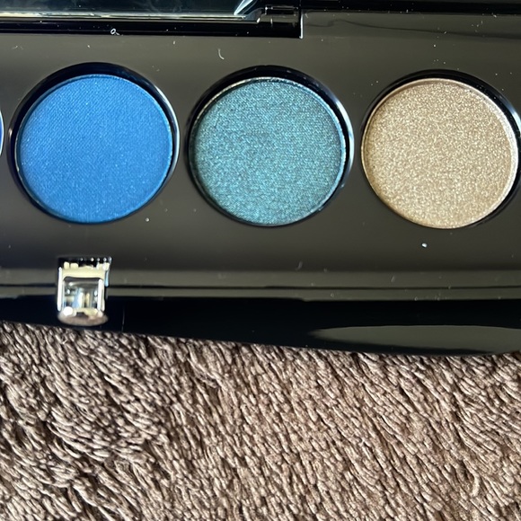 Marc Jacobs 760 Smartorial Eye-Conic Eyeshadow Palette - Picture 9 of 10